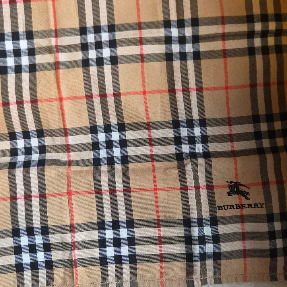 Burberry Beige and Black‎ Plaid Square 18×18